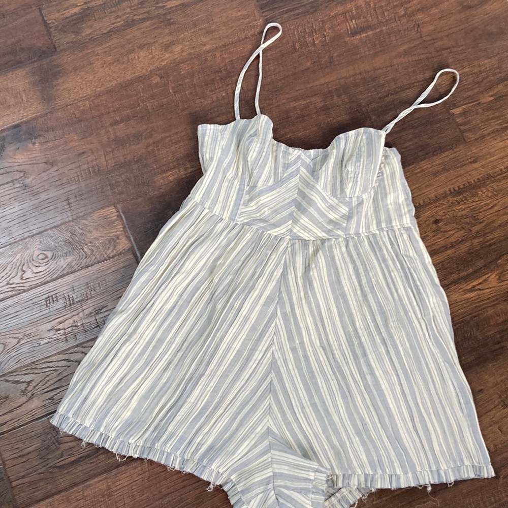 Urban Outfitters stripped bustier top romper size m